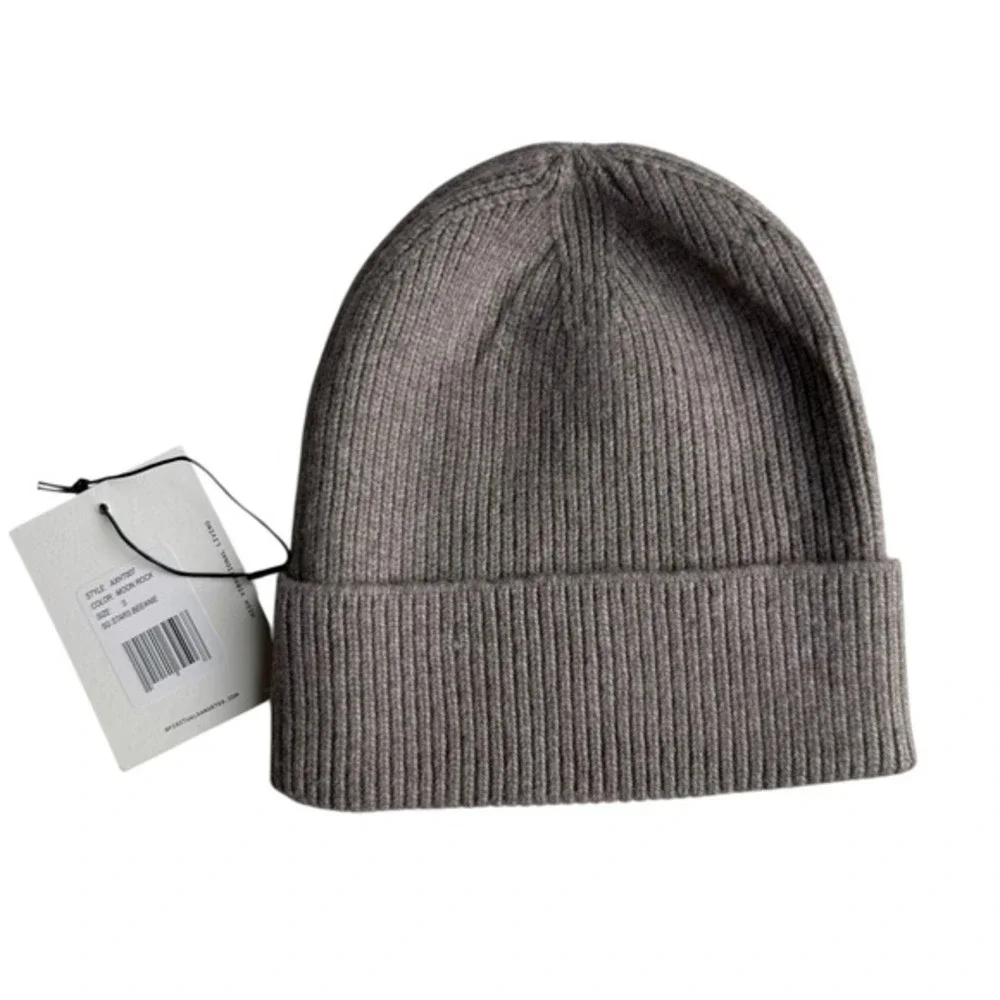 NWT Spiritual Gangster Stars Beanie Moon Rock Grey Metallic Silver RARE